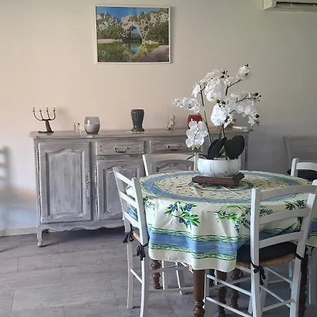 Du Pre De La Fontaine Appartamento *